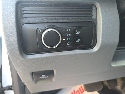 2026 Ford Super Duty F-350 DRW XL 4WD Crew Cab 179" WB 60" CA