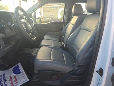 2026 Ford Super Duty F-350 DRW XL 4WD Crew Cab 179" WB 60" CA