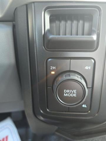 2026 Ford Super Duty F-350 DRW XL 4WD Crew Cab 179" WB 60" CA