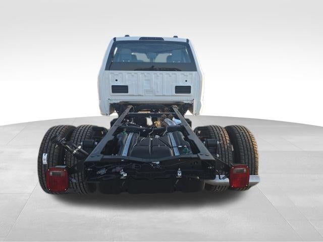 2026 Ford Super Duty F-350 DRW XL 4WD Crew Cab 179" WB 60" CA