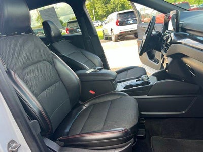 2025 Ford Escape ST-Line Select AWD