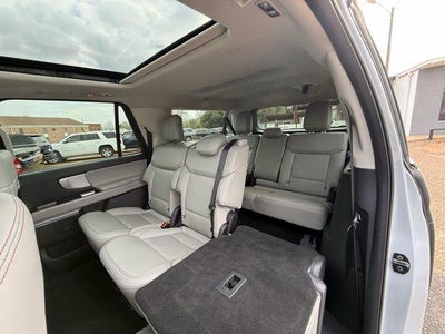 2025 Ford Expedition Max Active 4x2