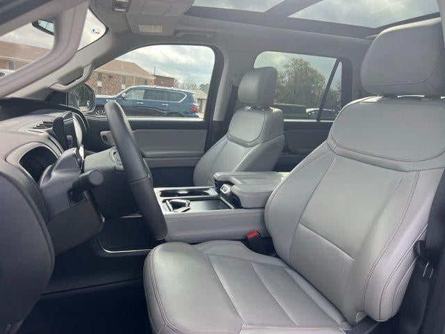 2025 Ford Expedition Active 4x2