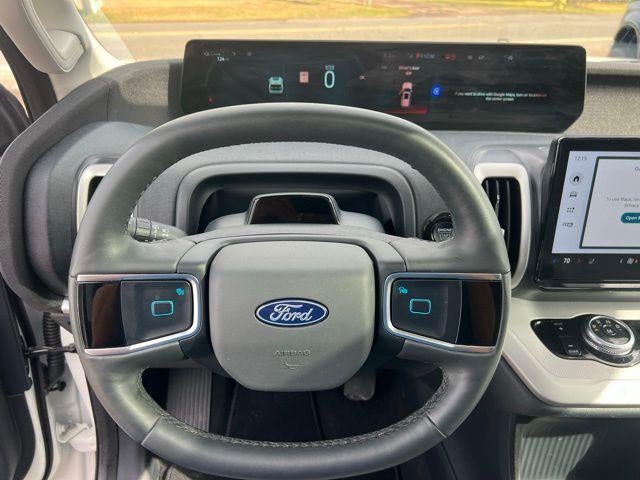 2025 Ford Expedition Active 4x2