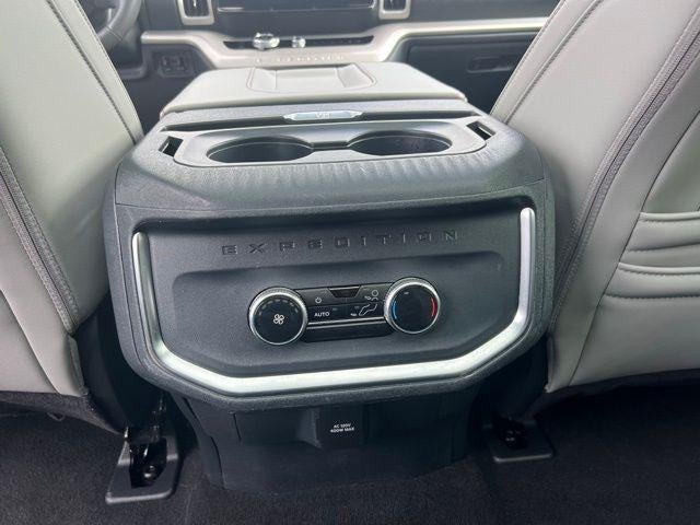 2025 Ford Expedition Active 4x2