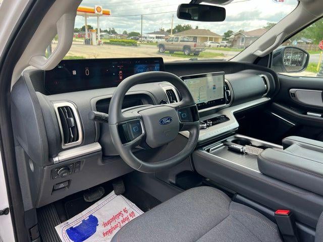 2025 Ford Expedition Active 4x4