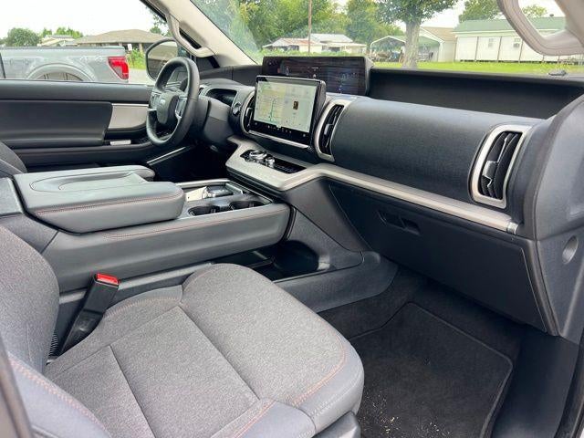 2025 Ford Expedition Active 4x4