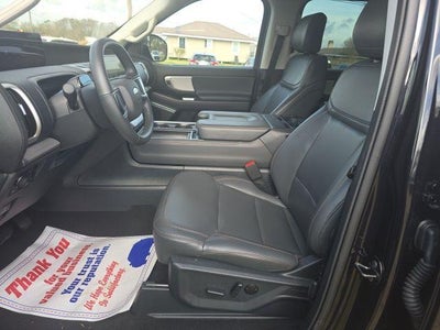 2025 Ford Expedition Active 4x4