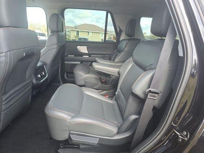 2025 Ford Expedition Active 4x4