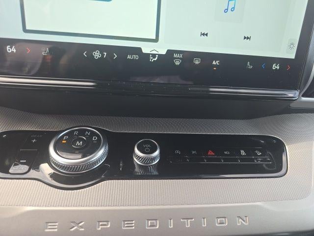 2025 Ford Expedition Active 4x4