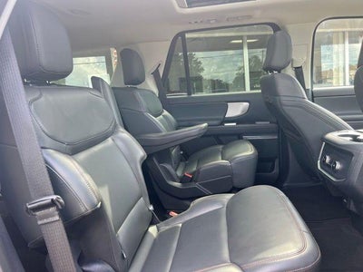 2025 Ford Expedition Active 4x4