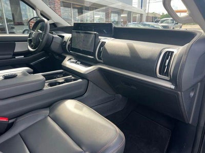 2025 Ford Expedition Active 4x4