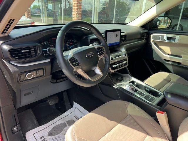 2023 Ford Explorer XLT RWD