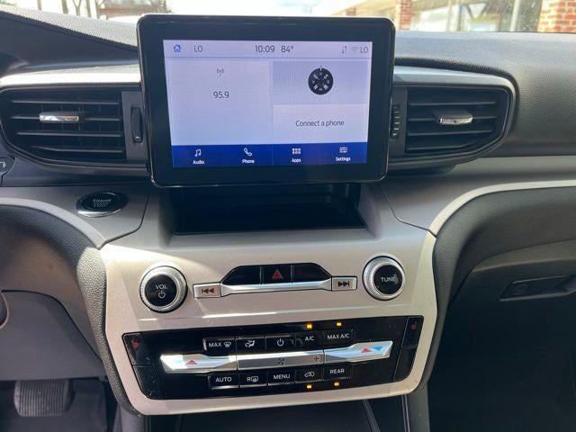 2023 Ford Explorer XLT RWD
