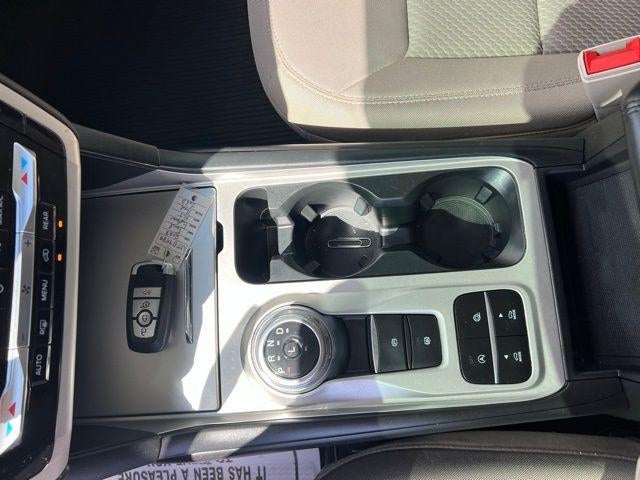 2023 Ford Explorer XLT RWD