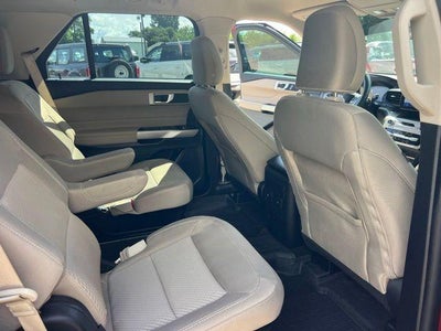 2023 Ford Explorer XLT RWD