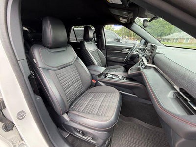 2025 Ford Explorer ST-Line 4WD