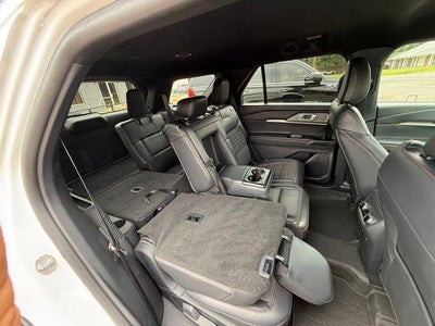 2025 Ford Explorer ST-Line 4WD