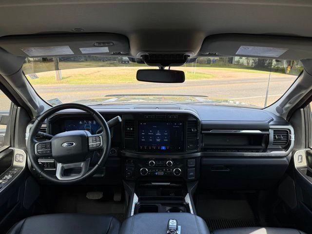 2024 Ford Super Duty F-250 SRW LARIAT 4WD Crew Cab 6.75' Box