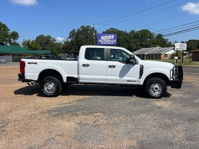 2024 Ford Super Duty F-350 SRW XL 4WD Crew Cab 6.75' Box