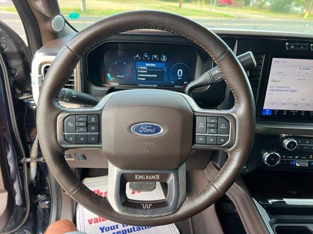 2023 Ford Super Duty F-350 DRW King Ranch 4WD Crew Cab 8' Box
