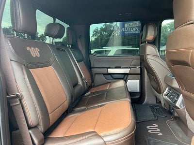 2023 Ford Super Duty F-350 DRW King Ranch 4WD Crew Cab 8' Box
