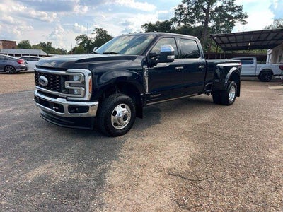 2023 Ford Super Duty F-350 DRW King Ranch 4WD Crew Cab 8' Box