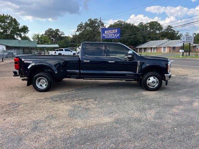 2023 Ford Super Duty F-350 DRW King Ranch 4WD Crew Cab 8' Box