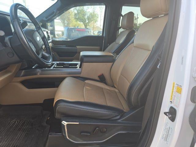 2024 Ford Super Duty F-350 DRW LARIAT 4WD Crew Cab 8' Box