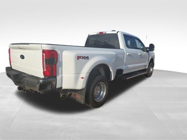 2024 Ford Super Duty F-350 DRW LARIAT 4WD Crew Cab 8' Box