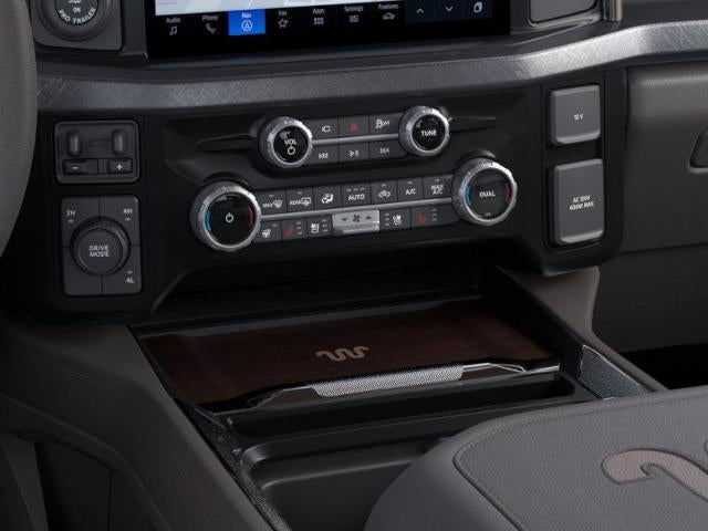 2026 Ford Super Duty F-450 DRW XL 4WD Crew Cab 8' Box