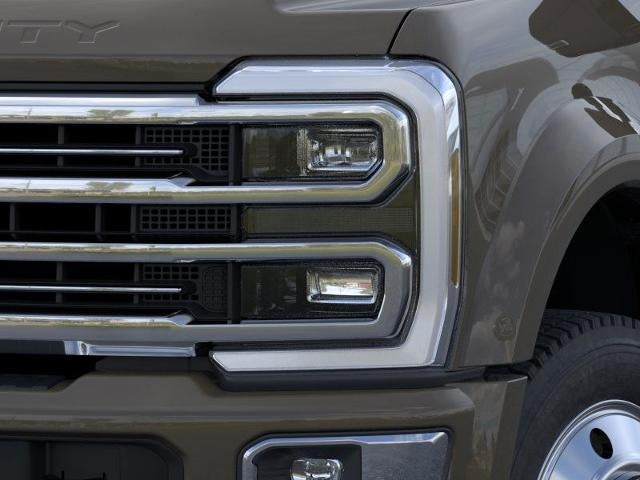 2026 Ford Super Duty F-450 DRW XL 4WD Crew Cab 8' Box