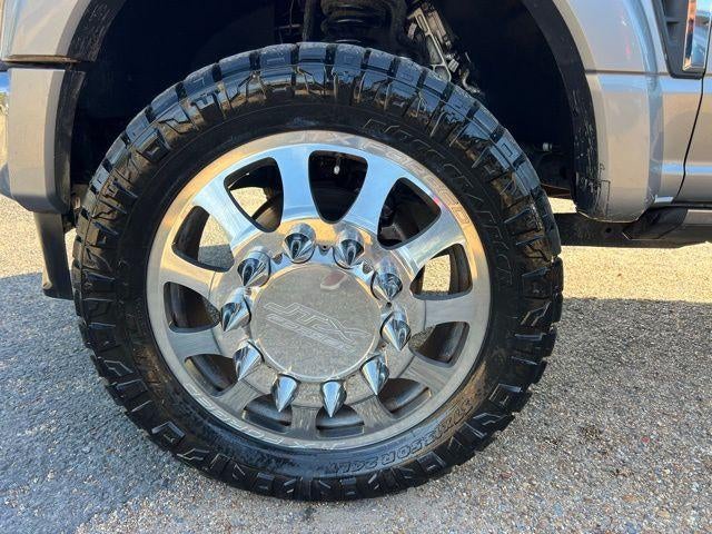 2024 Ford Super Duty F-450 DRW LARIAT 4WD Crew Cab 8' Box