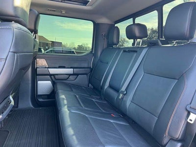 2024 Ford Super Duty F-450 DRW LARIAT 4WD Crew Cab 8' Box