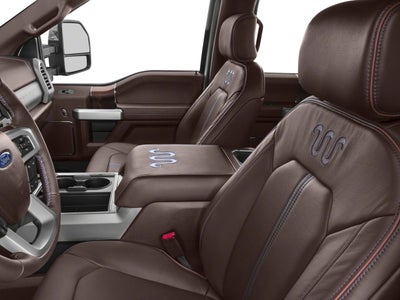 2017 Ford Super Duty F-450 DRW King Ranch 4WD Crew Cab 8' Box