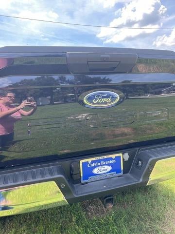 2023 Ford F-150 XLT 4WD Reg Cab 8' Box