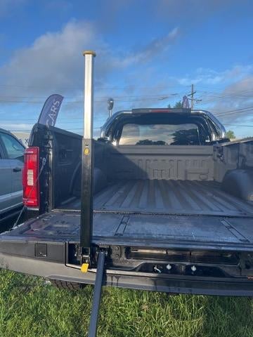 2023 Ford F-150 XLT 4WD Reg Cab 8' Box