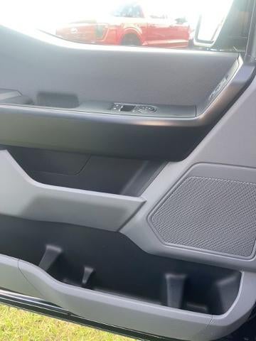 2025 Ford F-150 XL 2WD Reg Cab 8' Box