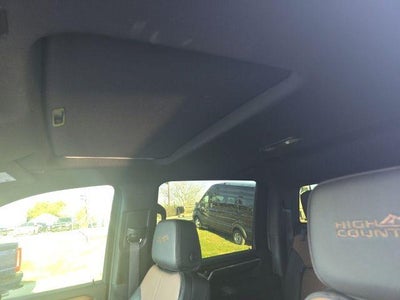 2024 Chevrolet Silverado 3500 HD Crew Cab Long Box 4-Wheel Drive High Country