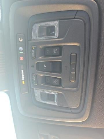 2024 Chevrolet Silverado 3500 HD Crew Cab Long Box 4-Wheel Drive High Country