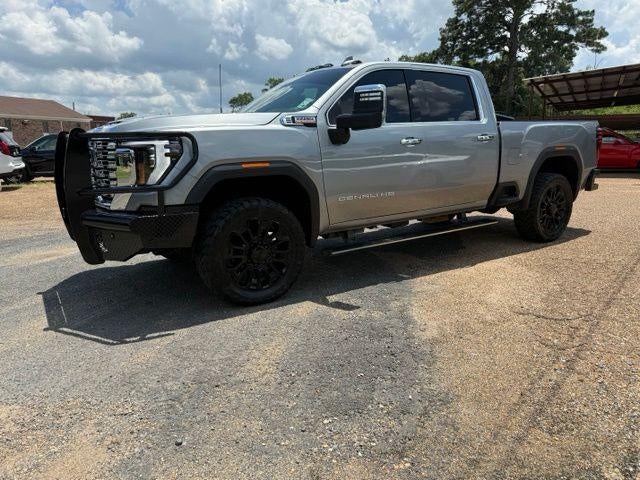 2025 GMC Sierra 2500 HD Crew Cab Standard Box 4-Wheel Drive Denali