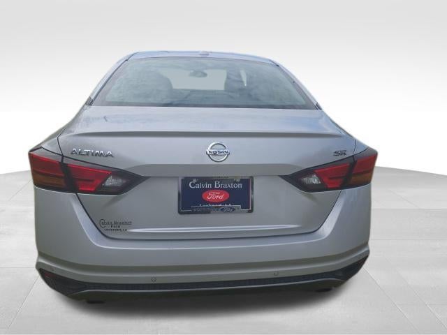 2022 Nissan Altima 2.5 SR Sedan