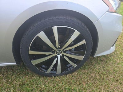 2022 Nissan Altima 2.5 SR Sedan