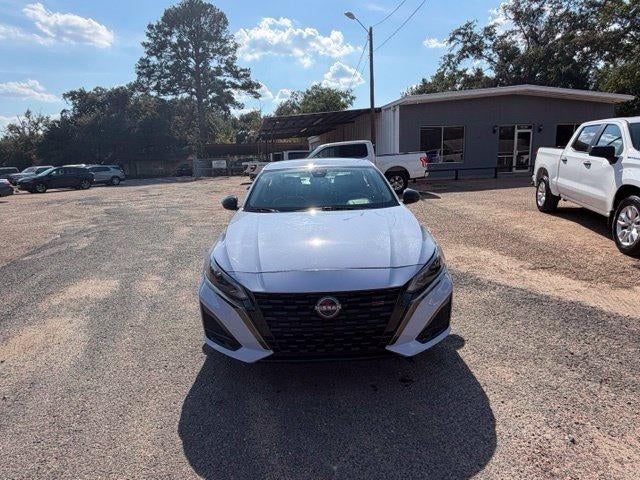 2023 Nissan Altima 2.5 SR Sedan