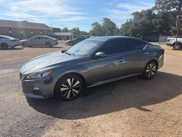 2022 Nissan Altima 2.5 SV Sedan