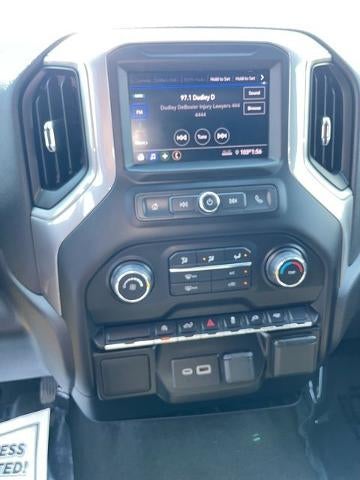 2021 Chevrolet Silverado 1500 Crew Cab Short Box 2-Wheel Drive Custom