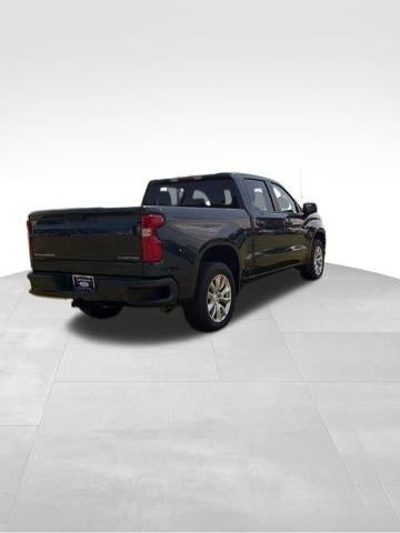 2021 Chevrolet Silverado 1500 Crew Cab Short Box 2-Wheel Drive Custom