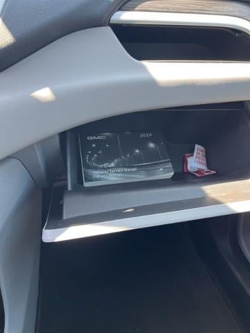 2024 GMC Terrain FWD 4dr SLE