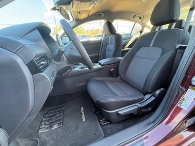 2025 Nissan Sentra SV CVT