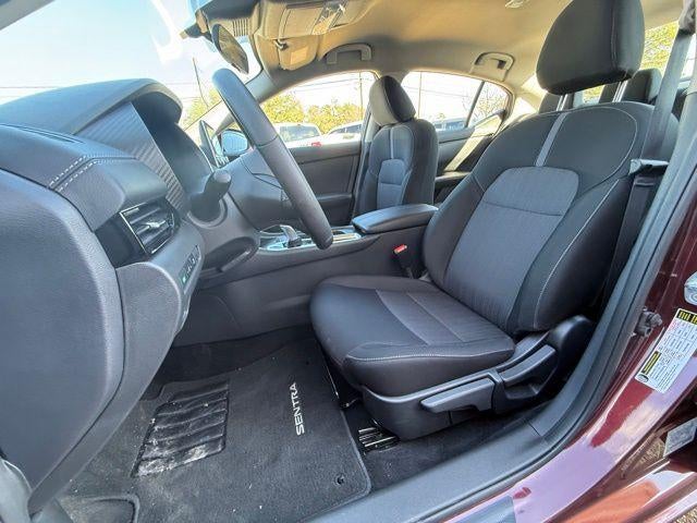 2025 Nissan Sentra SV CVT